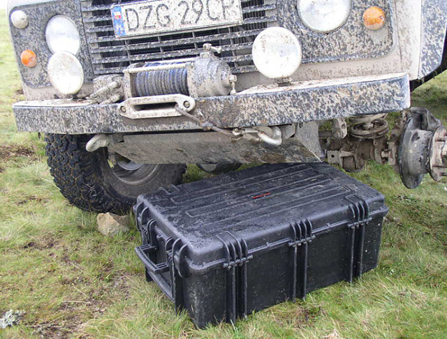 防塵・防水型ハードケース エクスプローラーケース IEX-3005B【摂津