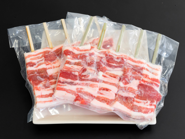 「麓山高原豚」豚串