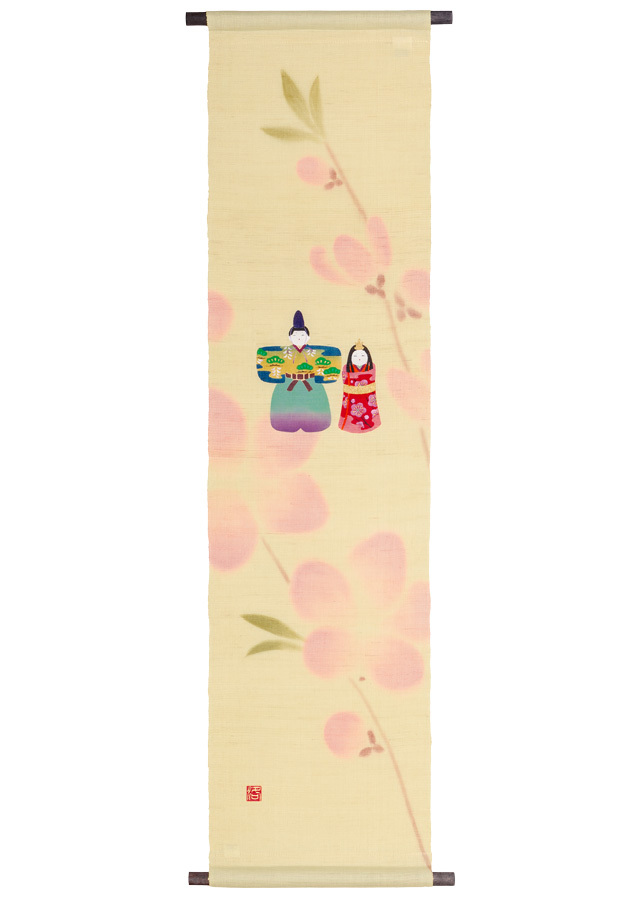 タペストリー「桃花に雛」