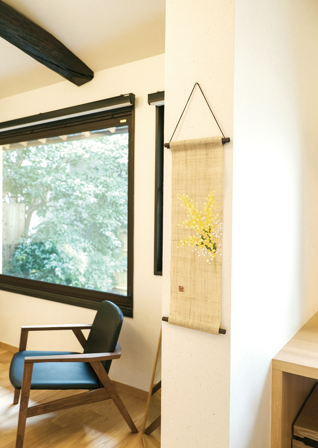 手染め麻タペストリー「ミモザ」 [京都洛柿庵オンラインショップ]