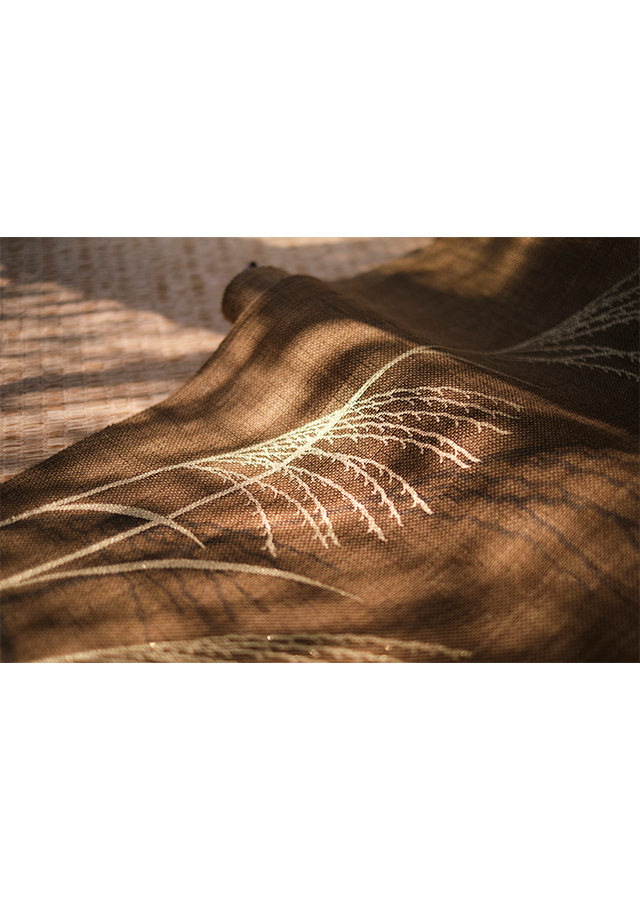 店舗限定タペストリー　立待ちの月　伽羅色