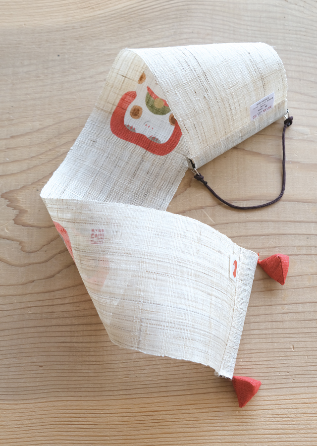 手染め麻豆タペストリー「招き猫」[京都洛柿庵オンラインショップ]