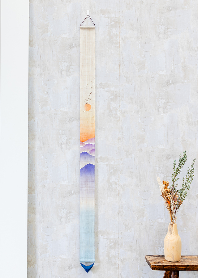 洛柿庵　細タペストリー「初雁」 手染め麻細タペ「初雁」 [京都洛柿庵オンラインショップ]