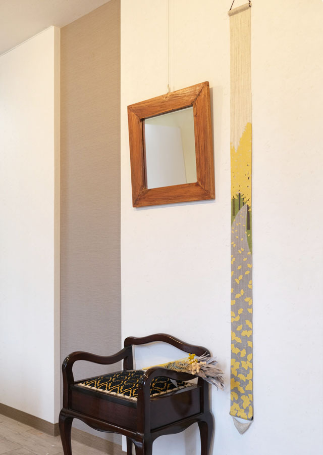 細タペストリー「銀杏並木」