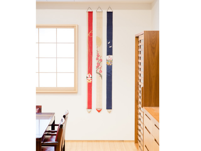 【洛柿庵】細タペストリー「明か時の梅」