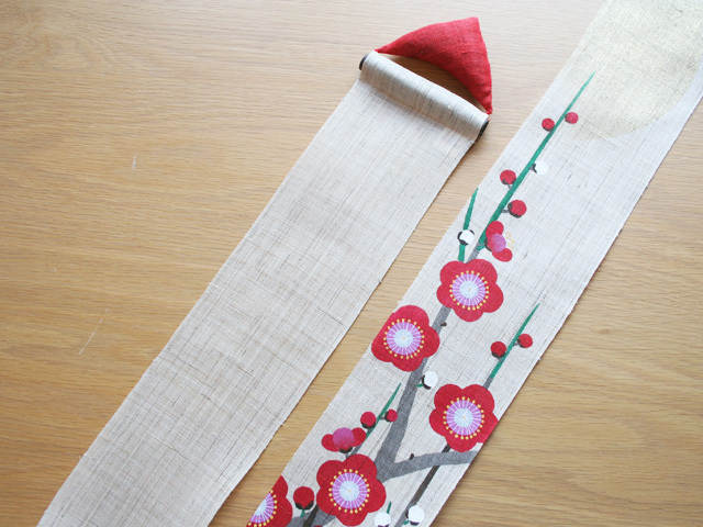 【洛柿庵】細タペストリー「明か時の梅」