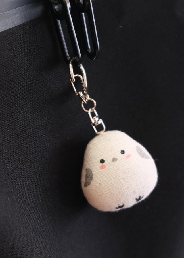 シマエナガ✧︎レジンミラーキーホルダー 紫陽花 裂ける
