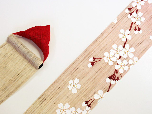 【洛柿庵】三連細タペストリー「桜花雛」