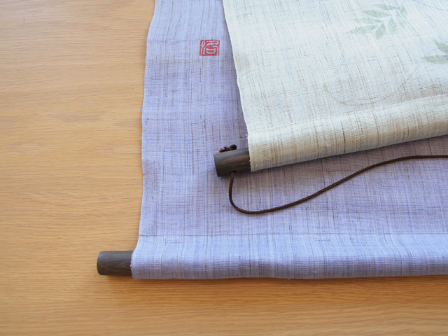 手染め麻タペストリー「藤しだれ」 [京都洛柿庵オンラインショップ]