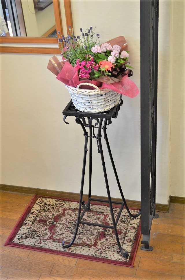 アイアンフラワースタンド 花台 サイドテーブル ロートアイアン Amazon.co.jp: [GZGZ] 【フラワースタンド 】サイドテーブル