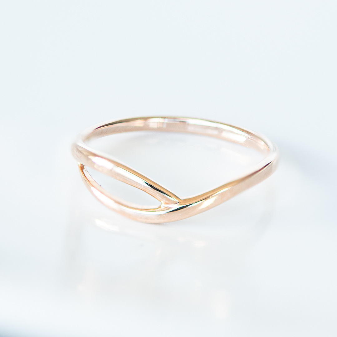 【幸せを呼ぶ小指の魔法…ピンキーリング♪】 K10ピンクゴールド(地金)(ウェーブ)[0612400101]