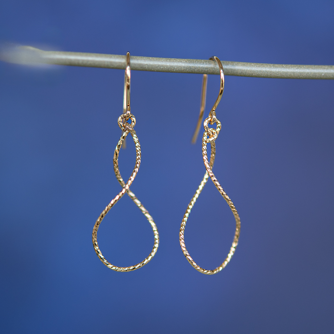 フックピアス K14ゴールドフィルド