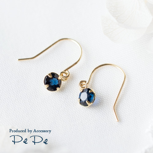 K18イエローゴールド 3mmサファイア フックピアス(9月誕生石)[6252309109]