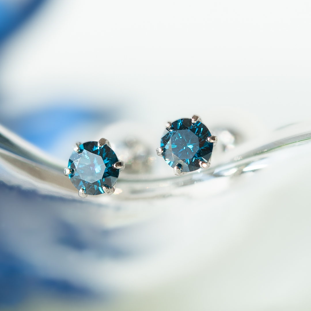 【特別価格ご提供品】ピアス プラチナ ブルーダイヤモンド合計0.18ct (4月誕生石)[6251145104]