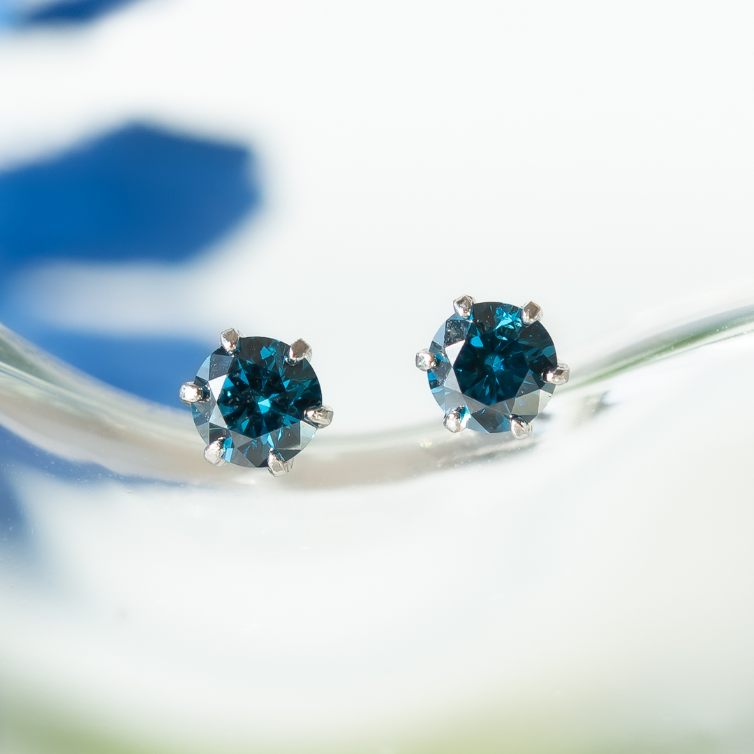 ピアス プラチナ ブルーダイヤモンド