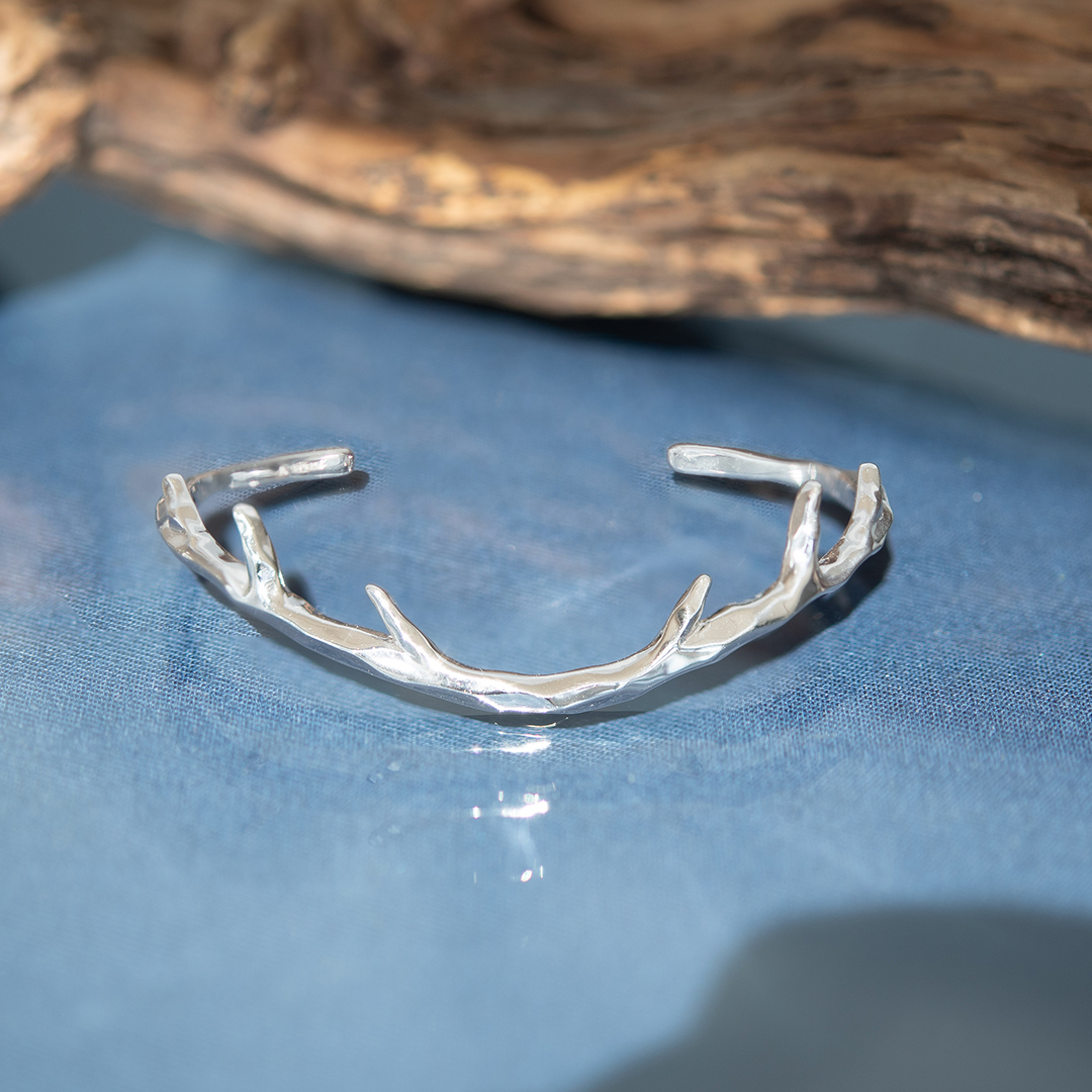 バングル（メンズ） シルバー925 ロジウムコーティング(JLージュエルー)(野生動物の楽園)(エゾシカ)(鹿の角)[6274600101]