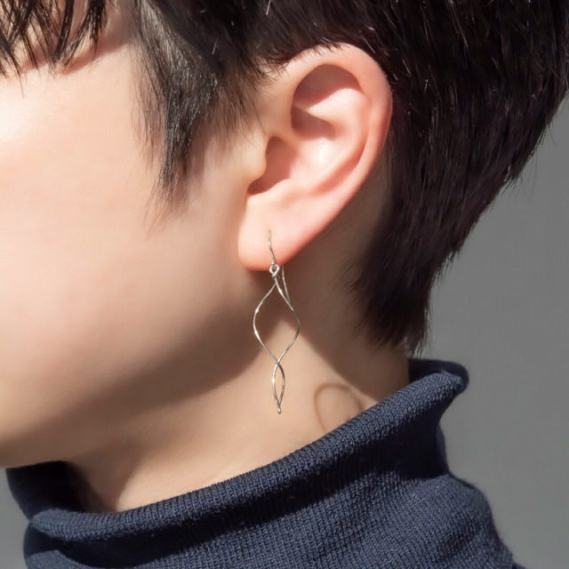 フックピアス K14ゴールドフィルド プラチナコーティング アクセサリー