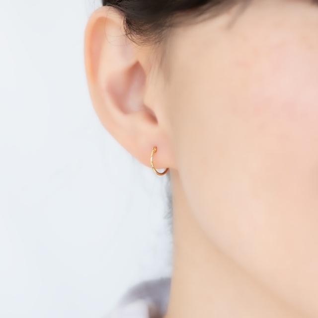 1mmパイプ直径10mm】スナップピアス K18イエローゴールド アクセサリー