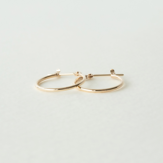 1mmパイプ直径15mm】スナップピアス K10イエローゴールド アクセサリー