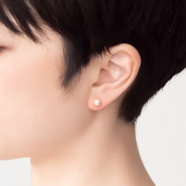 ピアス K18イエローゴールド 5ミリ  貝パール(ホワイト)[0852306403]