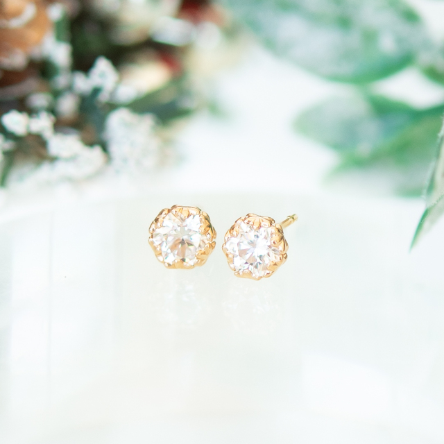 pepe ピアス k18 ピアス K18イエローゴールド・プラチナ900 一粒ダイヤモンド合計0.1ct