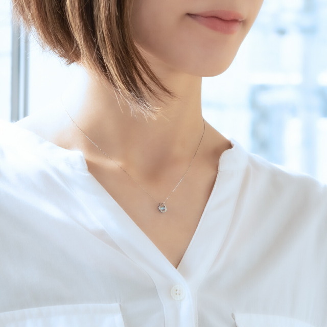 ネックレスプラチナ アイスブルーダイヤモンド0.05ct ダイヤモンド合計 