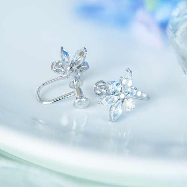 イヤリング K10ホワイトゴールド ホワイトトパーズ ムーンストーン