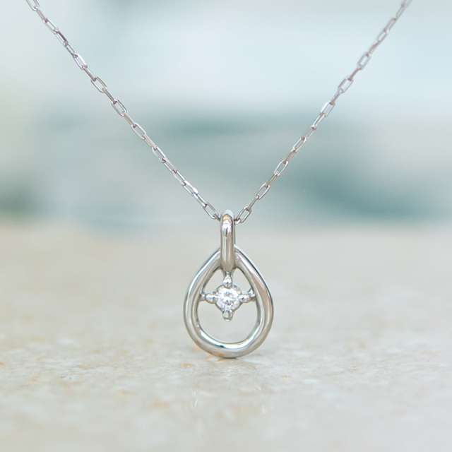 ネックレス プラチナ ダイヤモンド(4月誕生石)(雫/しずく/ドロップ)[4121140102]