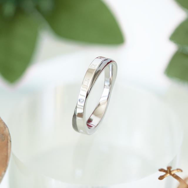 リング サージカルステンレス ブラックIPコーティング ダイヤモンド