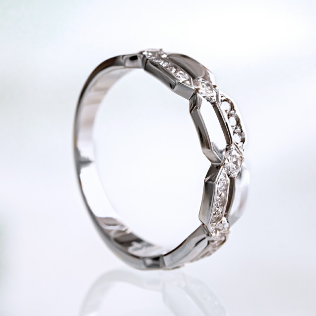 永遠の輝き！プラチナリング】リング プラチナ900 ダイヤモンド合計0.3  