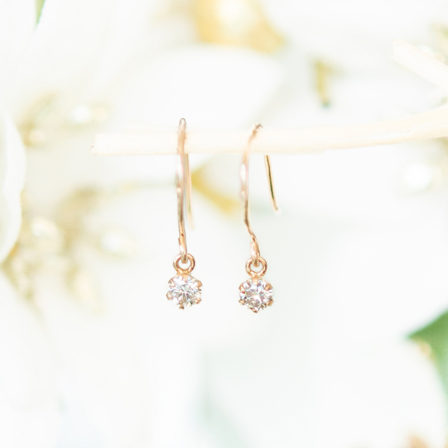 【2025 Christmas gift collection】フックピアス K18ピンクゴールド ダイヤモンド