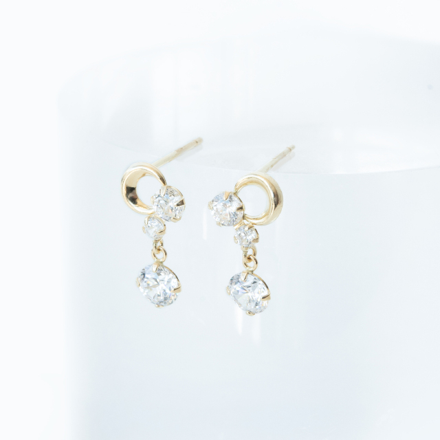 ぺぺ　pepe イエローゴールド　キュービックピアス ピアス K10イエローゴールド キュービックジルコニア アクセサリーPePe