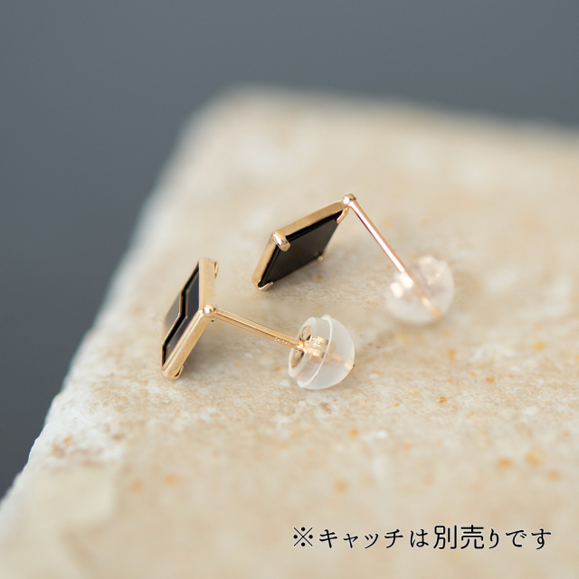 STAR JEWELRY girl K10ゴールド オニキス ラインピアス K10 イエローゴールド オニキス ピアス – Milluflora | ミルフローラ