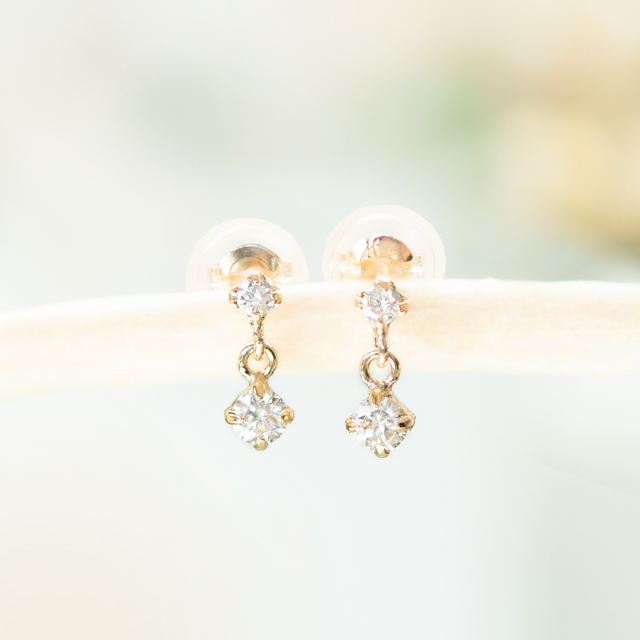 【2025 Christmas gift collection】ピアス K10イエローゴールド ダイヤモンド