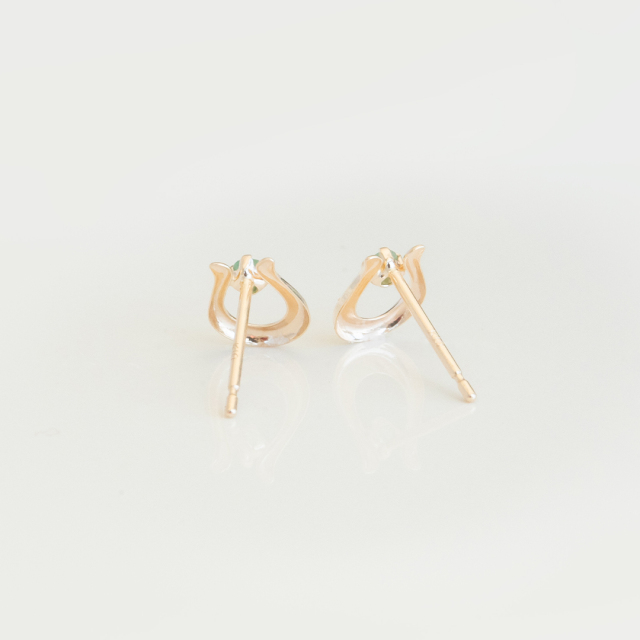 ピアス K10イエローゴールド エメラルド アクセサリーPePe オンライン