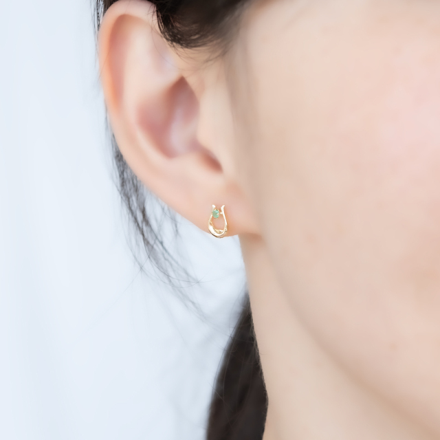 ピアス K10イエローゴールド エメラルド アクセサリーPePe オンライン