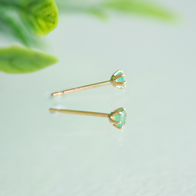 ピアス K18イエローゴールド エメラルド アクセサリーPePe オンライン