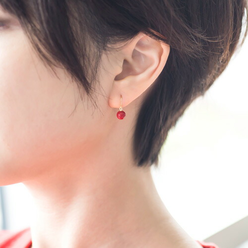 フックピアス K18イエローゴールド 合成石(赤)丸玉6mm [6252351006  