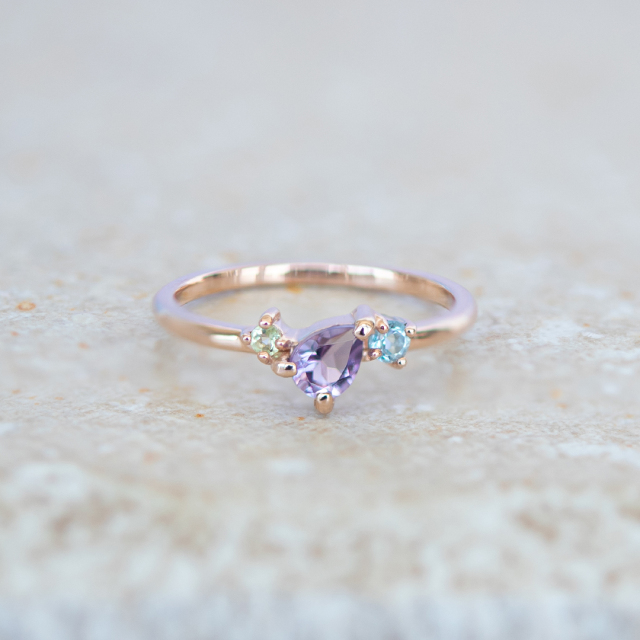 石で選ぶ アクセサリーPePe オンラインストア