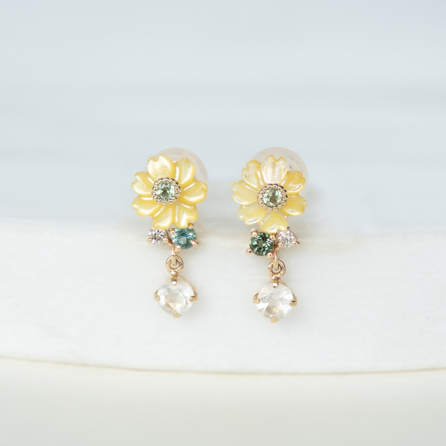 ピアス K10イエローゴールド(JLージュエルー)(ブーケ)(福寿草)