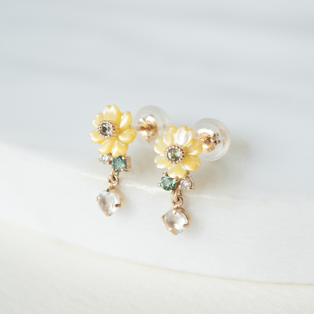 イエローゴールド 幸せの フラワー ピアス K18YG 1.0ct フラワーモチーフ ダイヤモンドピアス 送料無料 K18