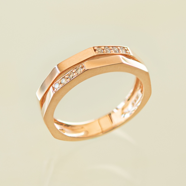 【縁起物】 10金　ピンキーリング　4号　ダイヤモンド0.01ct 魔除け　猿 縁起物】 10金 ピンキーリング 4号 ダイヤモンド0.01ct 魔除け 猿