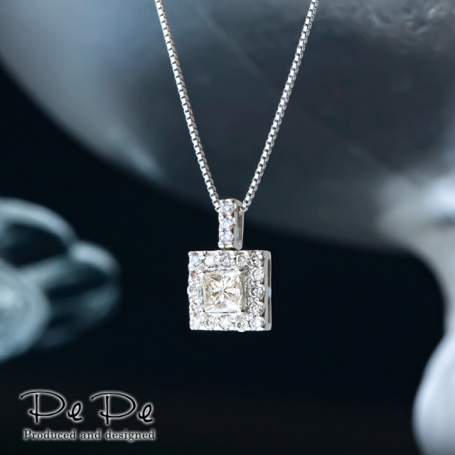 プラチナ ダイヤモンド合計0.2ct ネックレス(四角/スクエア)（4月  