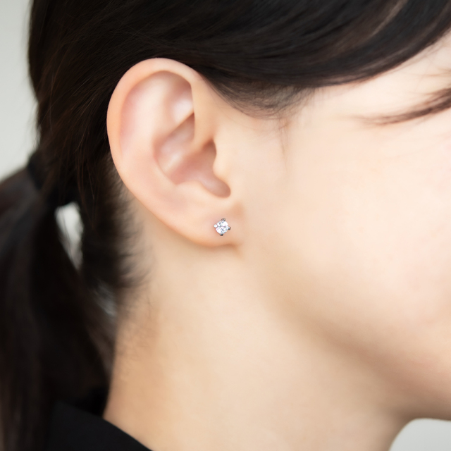 ◆e.m.◆美品！キュービックジルコニアピアス ピアス ステンレススチール キュービックジルコニア[7548850115