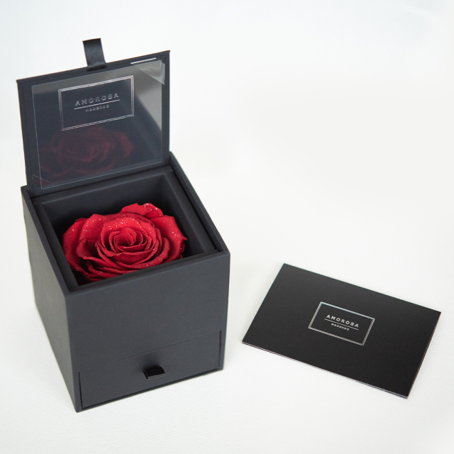 【美品】ネックレス×プリザーブドフラワー（ダイヤモンドローズ)BOX付 プリザーブドフラワー ボックス ネックレス ジュエリーケース 薔薇