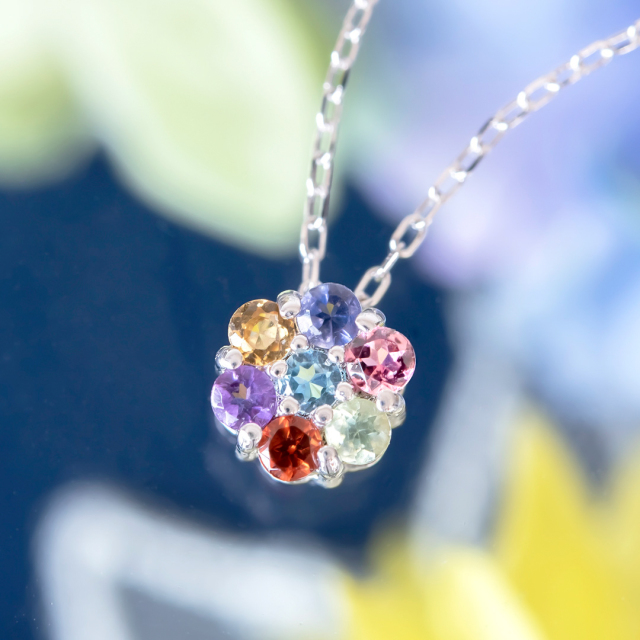お守り♪アミュレット】ネックレス K10ホワイトゴールド マルチカラー 