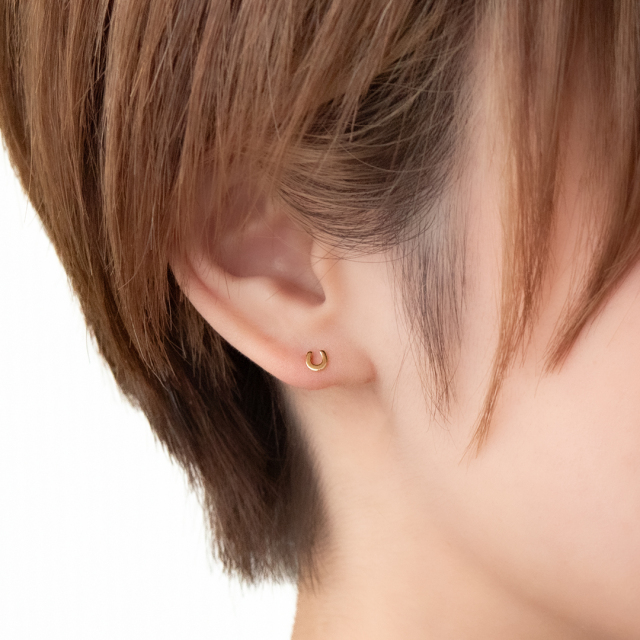 ピアス K10イエローゴールド(地金)(馬蹄)(スタッド)[9452300105