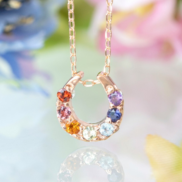 リバーシブル！お守り馬蹄アミュレット♪】ネックレス K10ピンク 