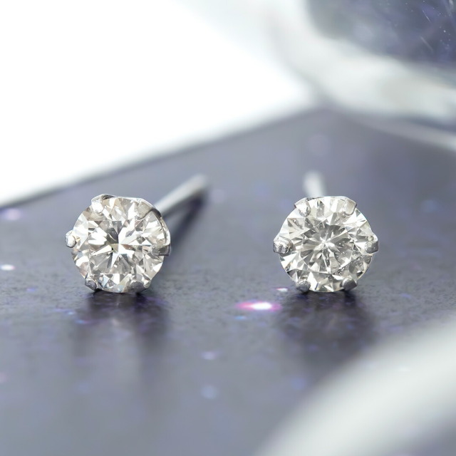 【永遠の輝き！プラチナピアス】スタッドピアス プラチナ900 ダイヤモンド合計0.3ct (4月誕生石)[4851140109]