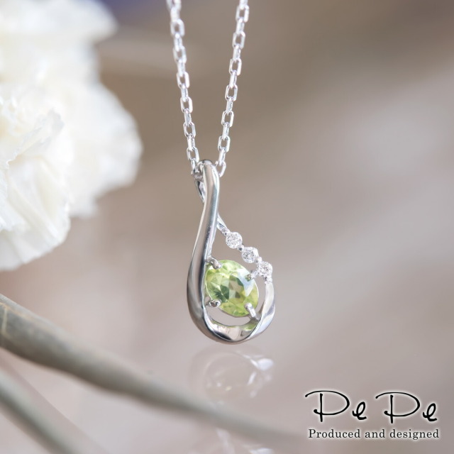 ネックレス K10ホワイトゴールド ペリドット/ダイヤモンド合計0.01ct  